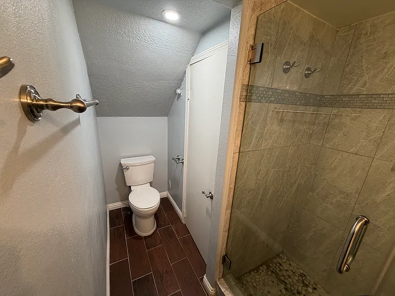 1st Floor Bathroom