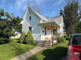 522 E Cleveland St, Monroe City, MO 63456