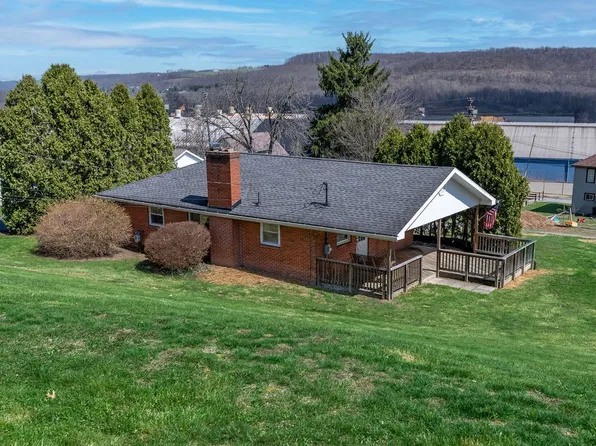 3774 W 5th Ave, Beaver Falls, PA 15010