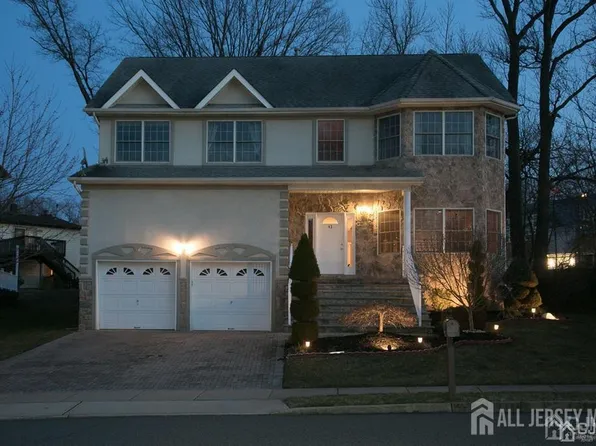 43 Melbloum Ln, Edison, NJ 08837