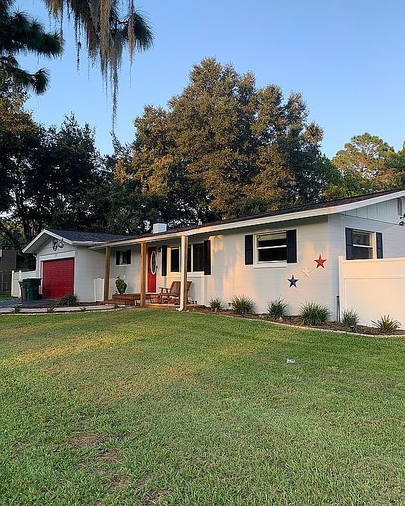 1st image of 717 NE 39th Ct