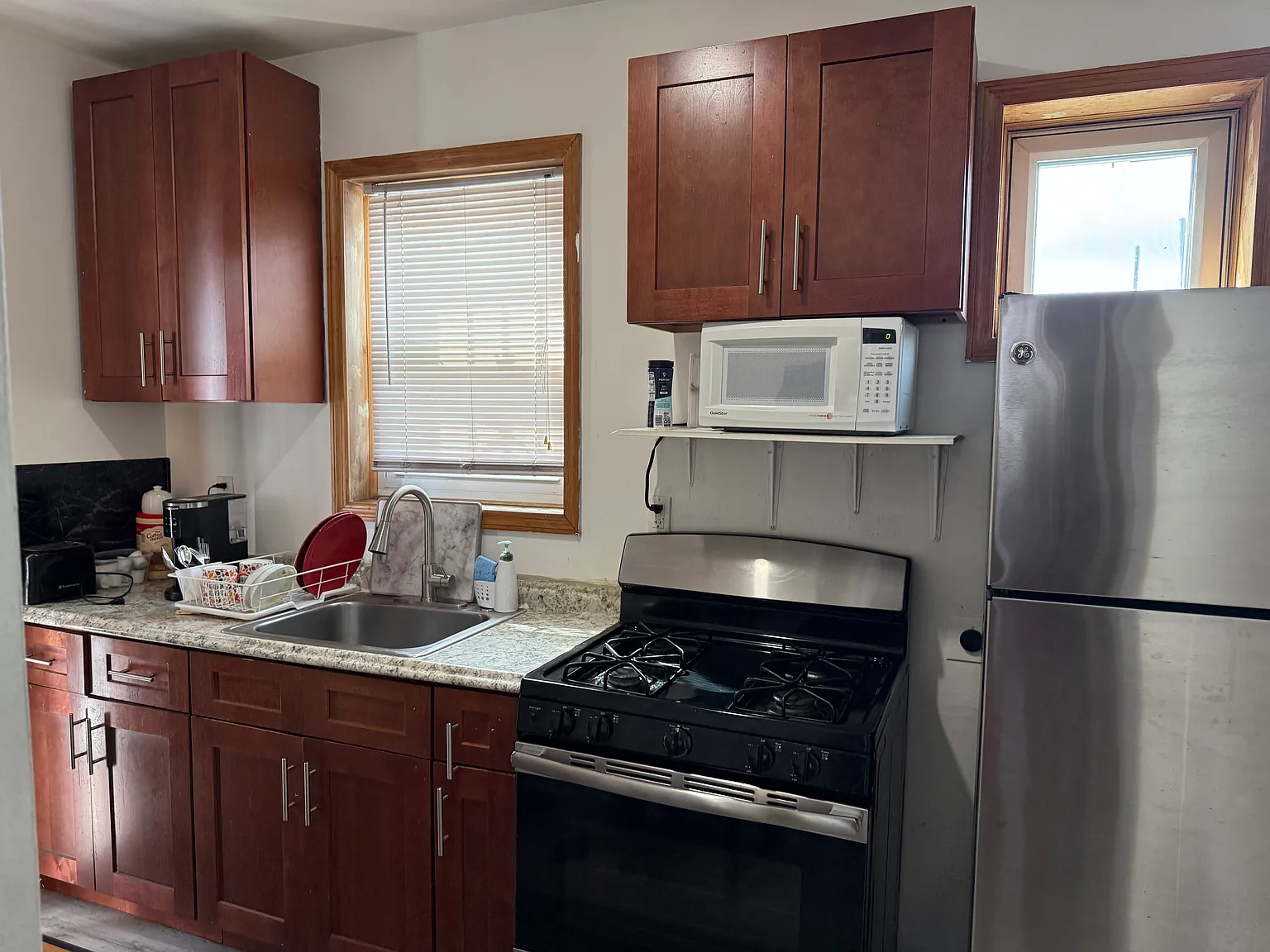 1 bed, 420 sqft, $3,000 — Photo 3