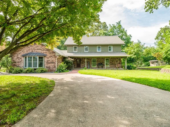 3168 Ozark Acres Dr, Bentonville, AR 72713