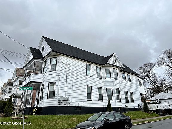 3rd image of 1652 Van Vranken Ave