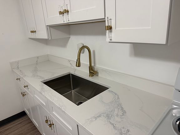 New Granite Countertops