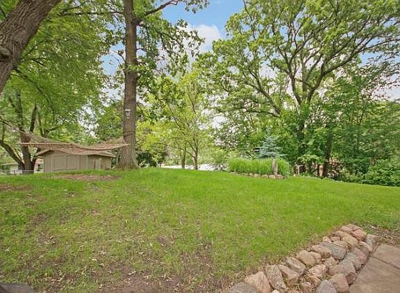2nd image of 12416 Chippewa Ln