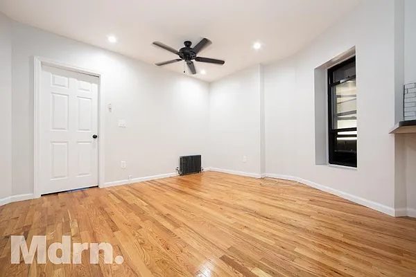 Rented by Mdrn Residential | media 21