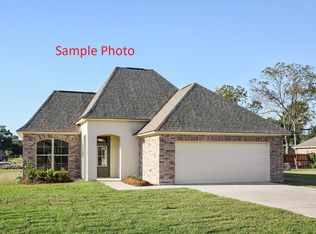 35 Bamboo Dr, Breaux Bridge, LA 70517