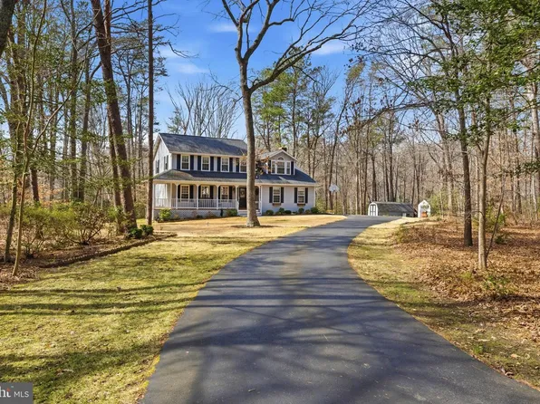 1050 Picture Dr, Saint Leonard, MD 20685