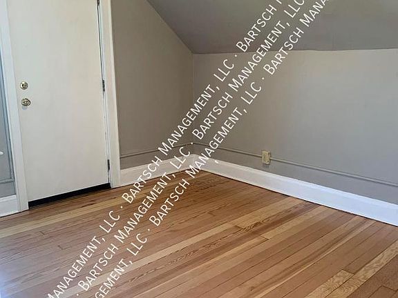 4th image of 2935 N Bremen St #4