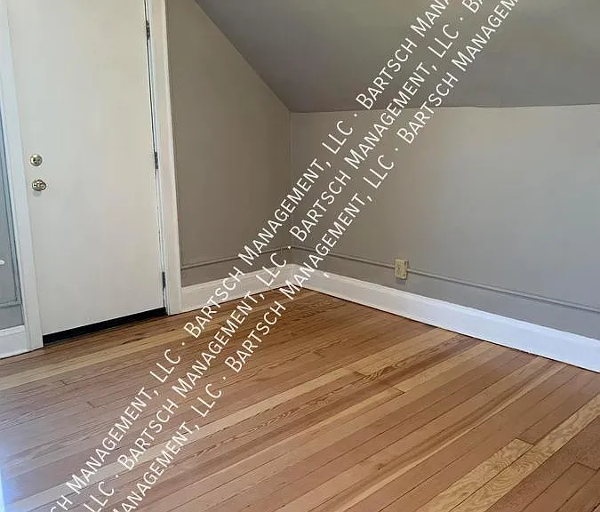 2935 N Bremen St #4 — Photo 4