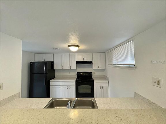 4th image of 4012 Dolomite St #B1