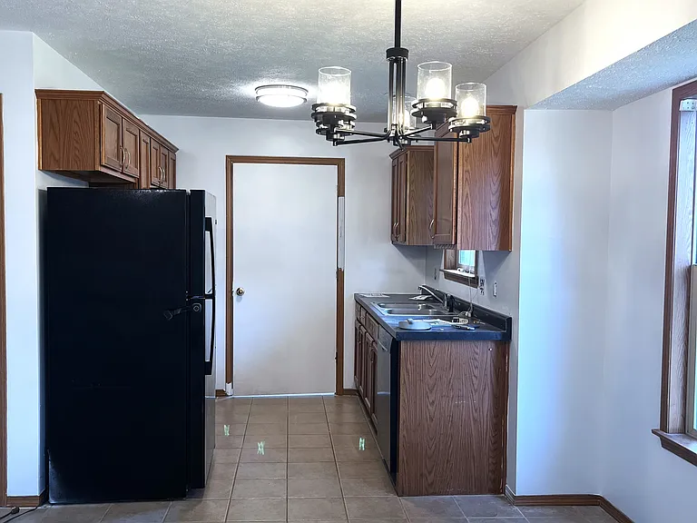 1141 N Nolting Ave — Photo 19