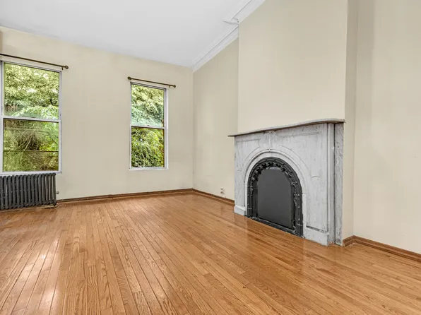 116 Ryerson Street image 2 of 15