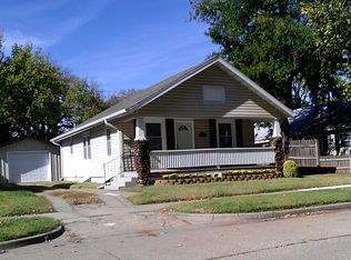 704 Sheridan St, Salina, KS 67401