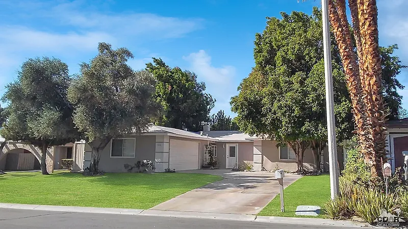 3 bed, 2.0 bath, 1350 sqft, $2,695 — Photo 1