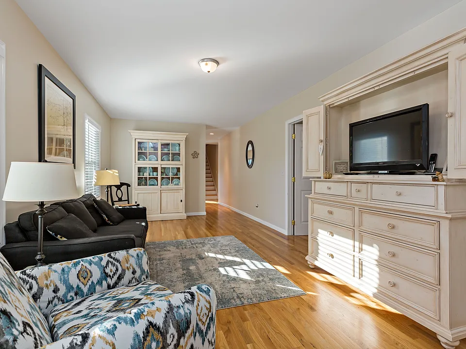 Living Room.JPG