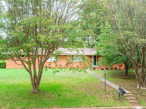 2nd image of 603 Kenwood Ln