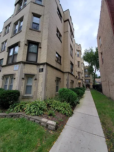 5042 N Wolcott Ave #1B Photo 1