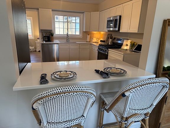 5th image of 22 Audrey Ln