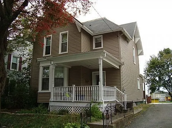 25 School St, Washington, NJ 07882