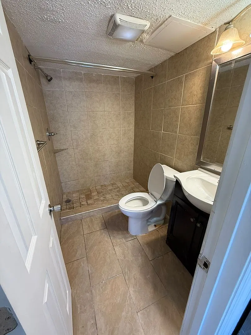 Paceview II - 2200 S Ocean Blvd — Photo 2