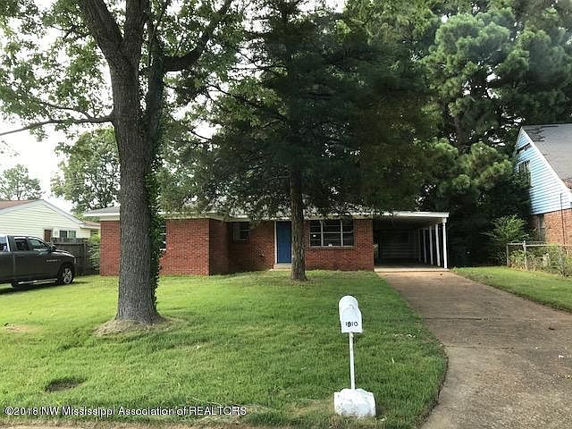 1st image of 1810 Southaven Cir N