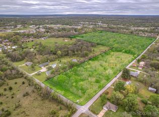 E 141st St S, Coweta, OK 74429