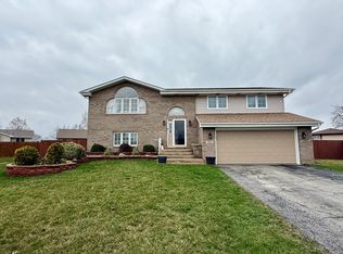 1502 Morningside Ct, Crown Point, IN 46307