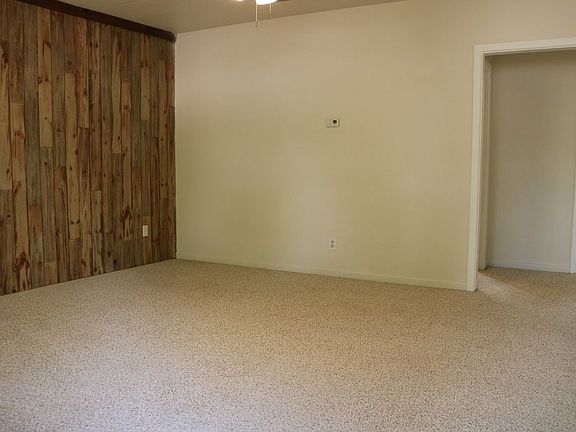 2nd image of 613 N Dustin Ave Unit A