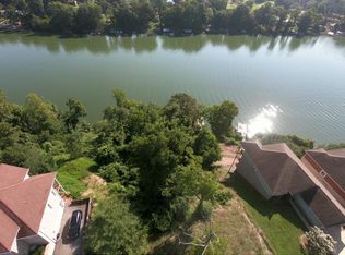 Crest Rd, Kingsport, TN 37664