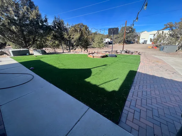 11 Rose Rd, Tijeras, NM 87059