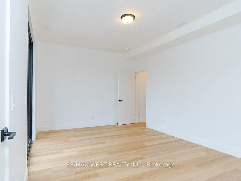 63 Lonborough Ave — Photo 12