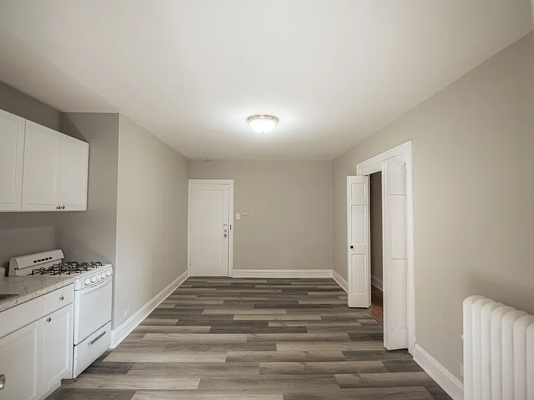 1434 W Jarvis Ave #1436 & 1438 — Photo 4