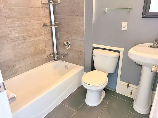 Rented by Virtual Real Estate | media 11