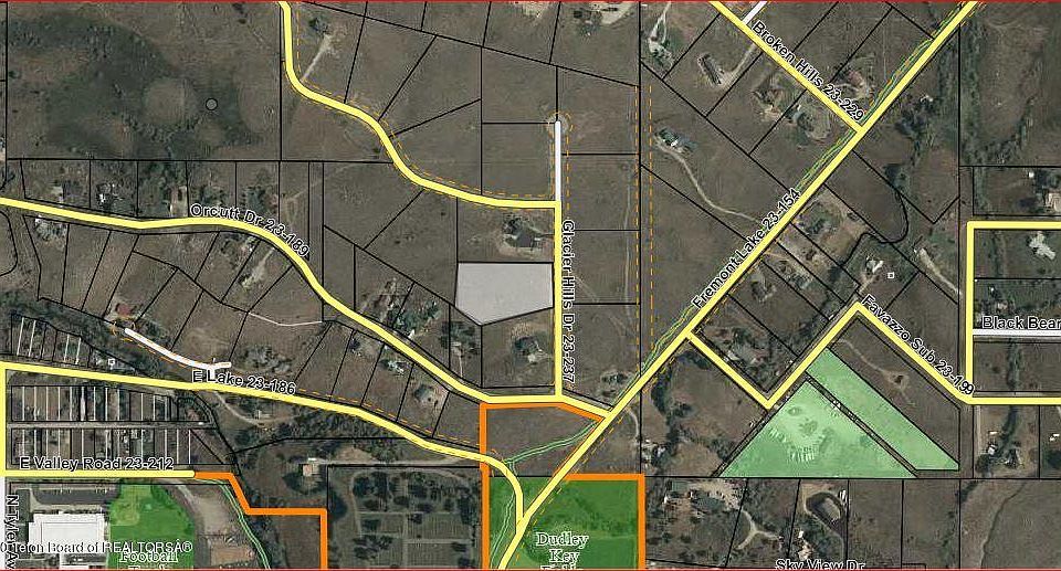2nd image of Glacier Hills Dr