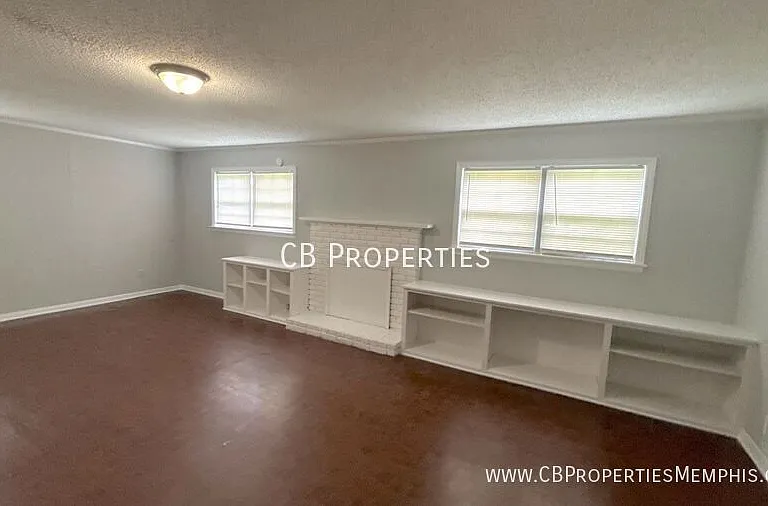 2991 Robbiedon St — Photo 8