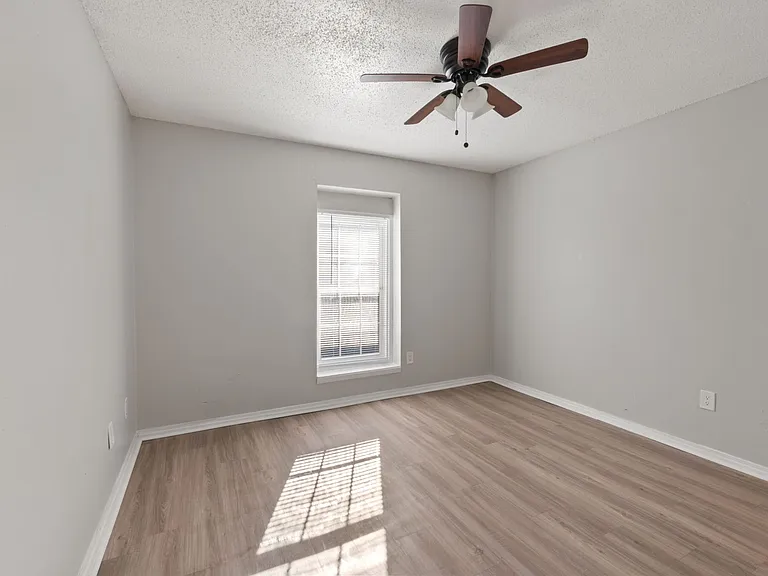 Magnolia Flats — Photo 17