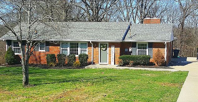 1st image of 633 Vinson Dr