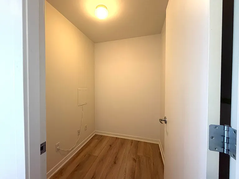 989 Beatty St #904 — Photo 16