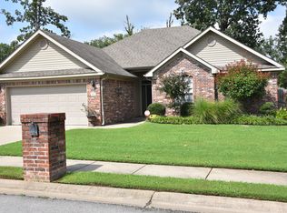 3017 Brenda Dr, Benton, AR 72015