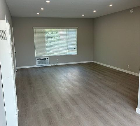 4th image of 11669 Chenault St #Ae0d9c2fb