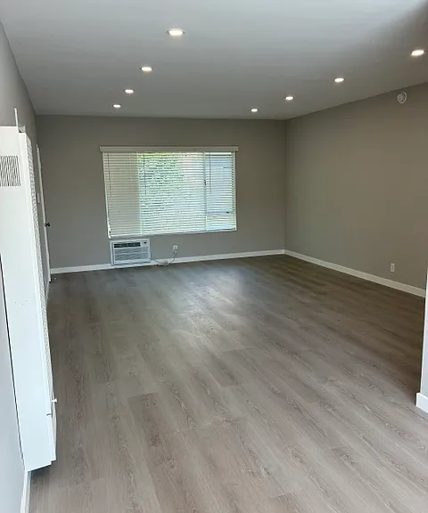 Amie Apartments — Photo 4