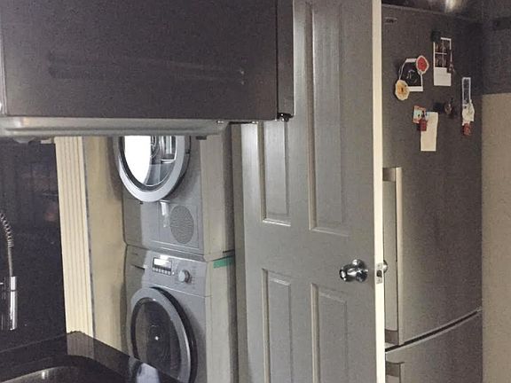 5th image of 325 E 5th St APT 1F