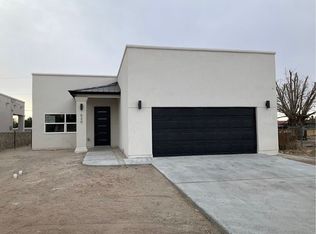 620 Lomaland Dr, El Paso, TX 79907
