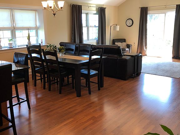 2nd image of 510 Callaway Cir