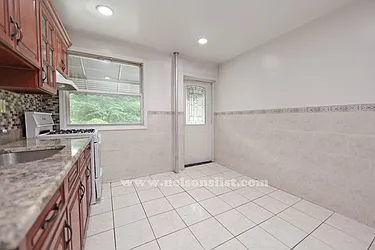 Rented by Nelson Aybar, LREB