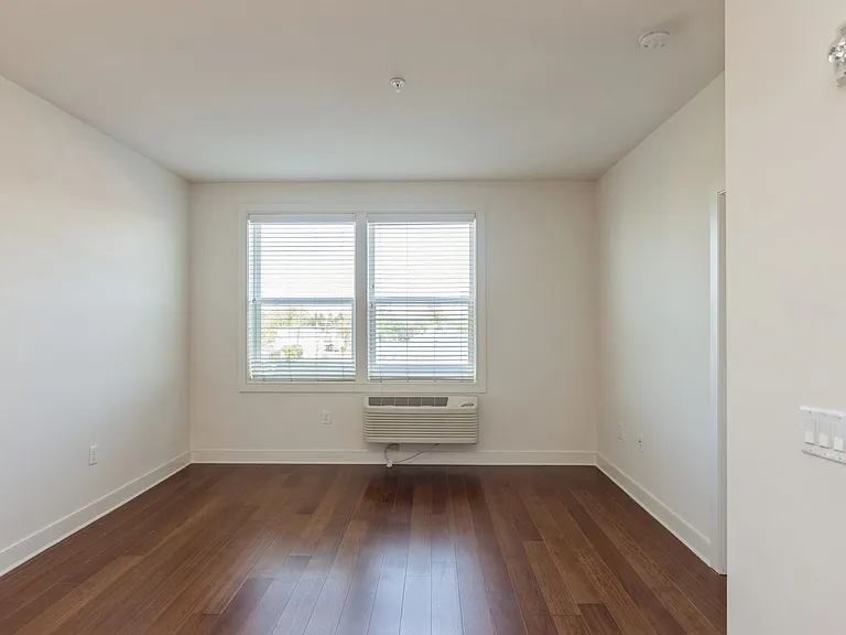 Meridia Lifestyles — Photo 6