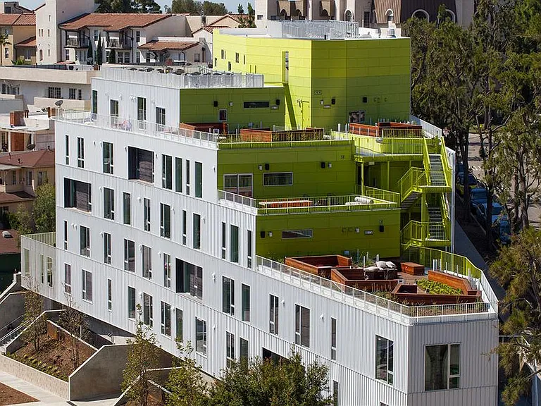Village Lofts — Photo 1