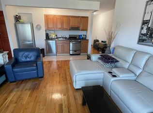 2160 33rd St APT 3B, Astoria, NY 11105